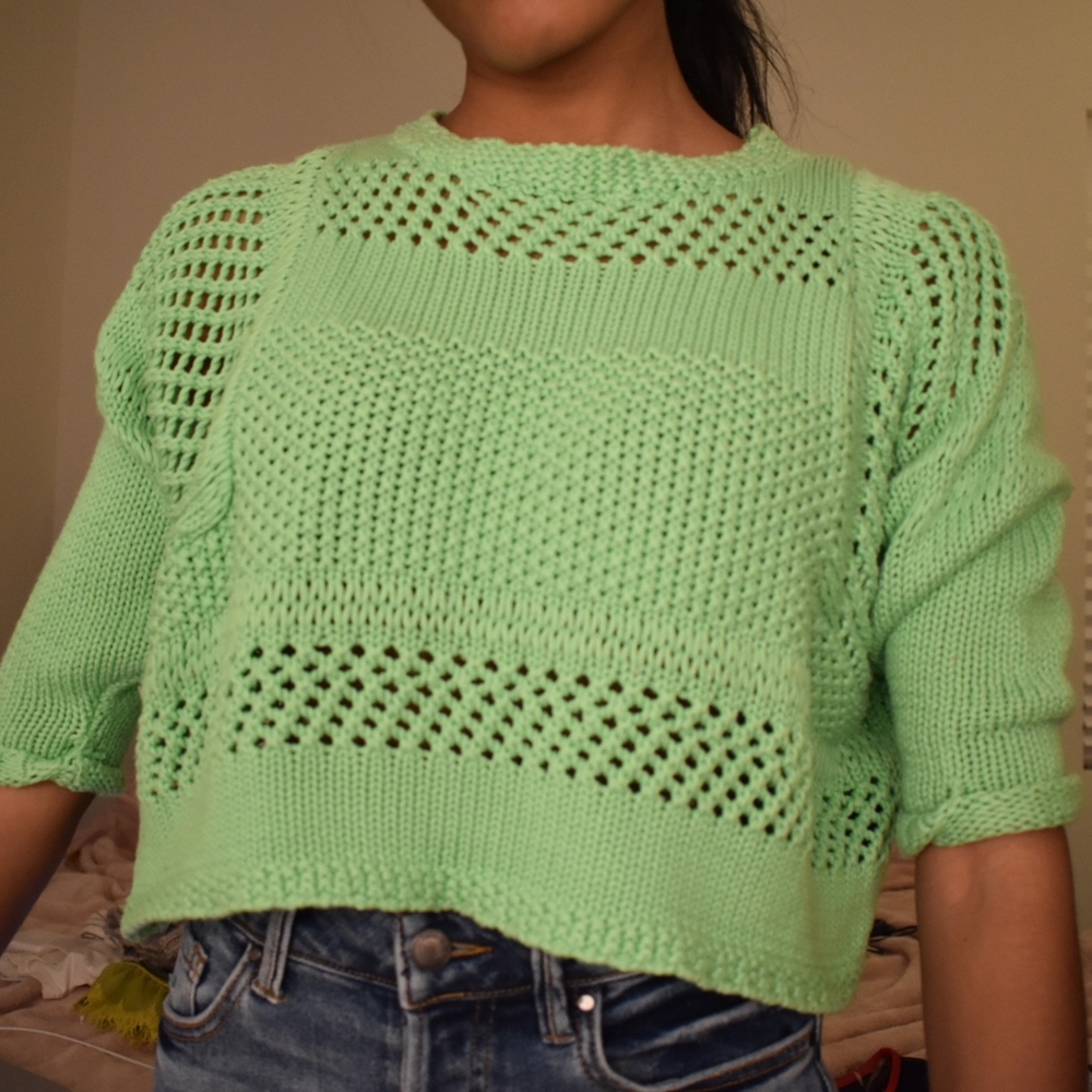 Cropped Sweater Top in Neon Green